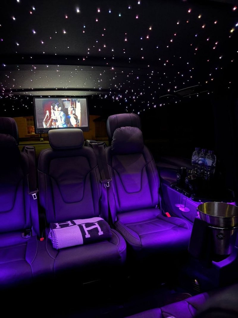 Travel in Style Essex Mercedes V-Class luxury interior with leather seating